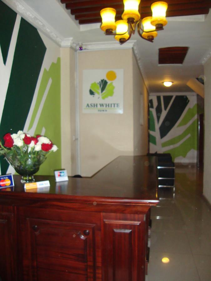 Ash White Hotel Nairobi Exterior photo