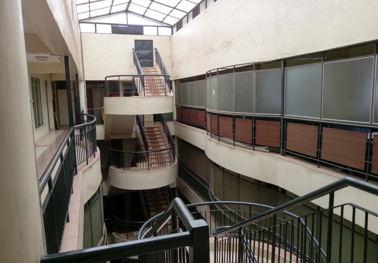 Ash White Hotel Nairobi Exterior photo