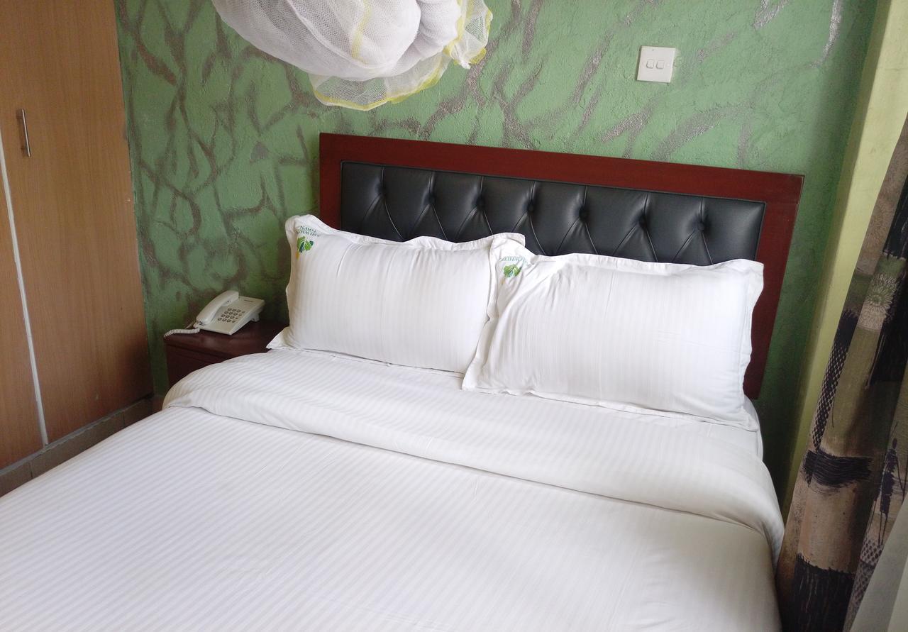 Ash White Hotel Nairobi Exterior photo