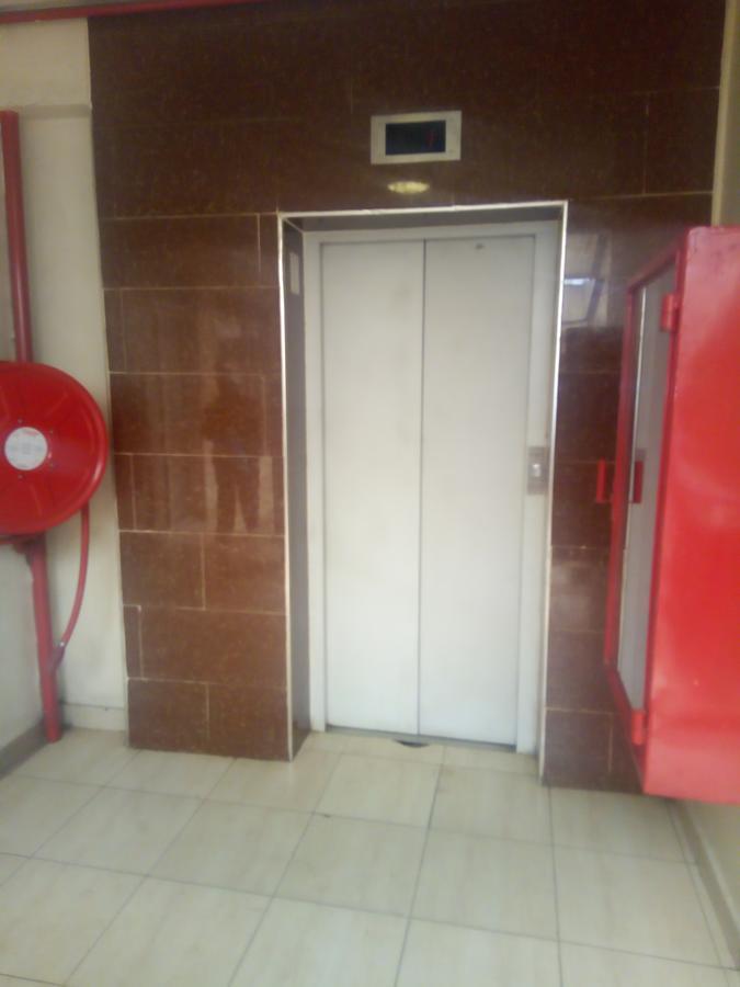 Ash White Hotel Nairobi Exterior photo